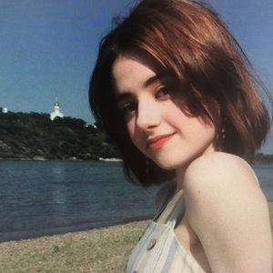 Meet your Posher, Lynn